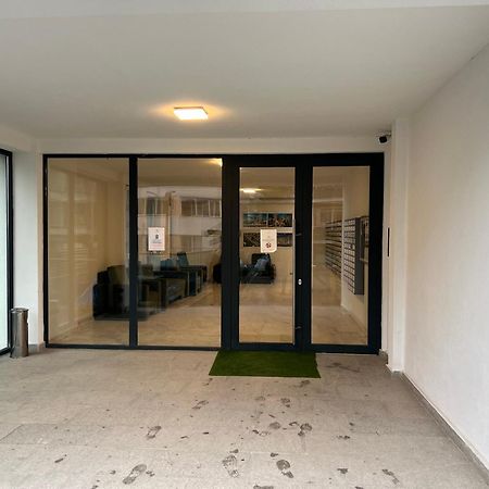 Dominic 2 Beds 1 Sofa Parking Pool Apartament By Alezzi Nord10 Apartment Navodari Ngoại thất bức ảnh