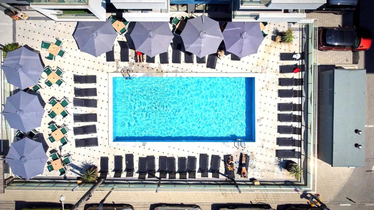 Dominic 2 Beds 1 Sofa Parking Pool Apartament By Alezzi Nord10 Apartment Navodari Ngoại thất bức ảnh
